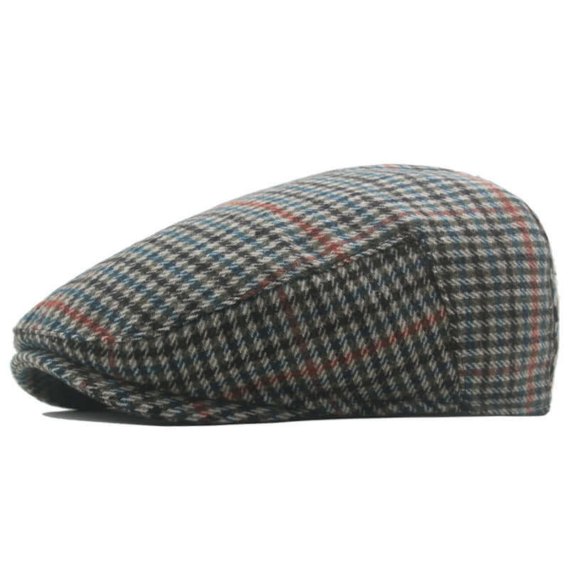 Classic Peaky Blinder Cap with check pattern, combining timeless elegance and modern practicality for sophisticated style enthusiasts.