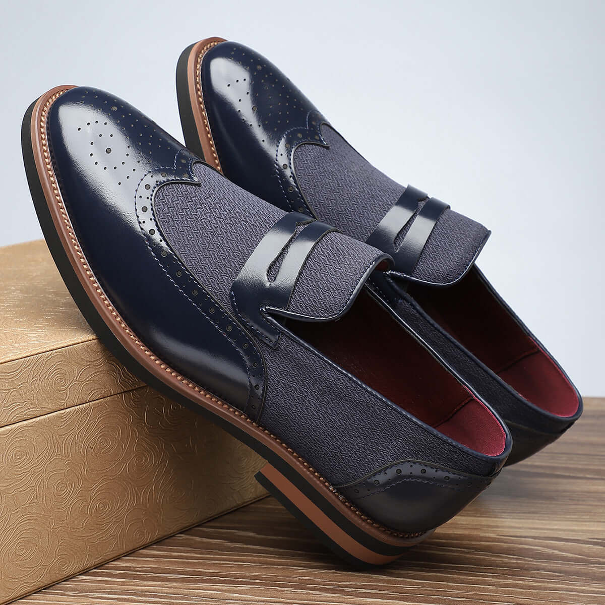 Men's Smart Casual Leather Shoes in blue, featuring a unique color-matching pattern and durable PU material, size range 39-48.