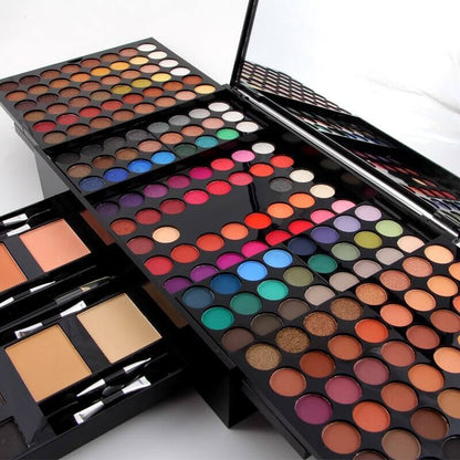 Vibrant Eyeshadow Box with 180 shades and a sleek design for effortless makeup application.